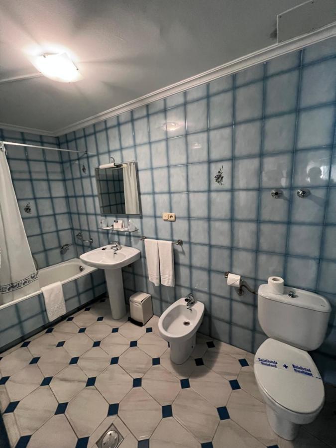 Hotel Serantes 오그로브 외부 사진