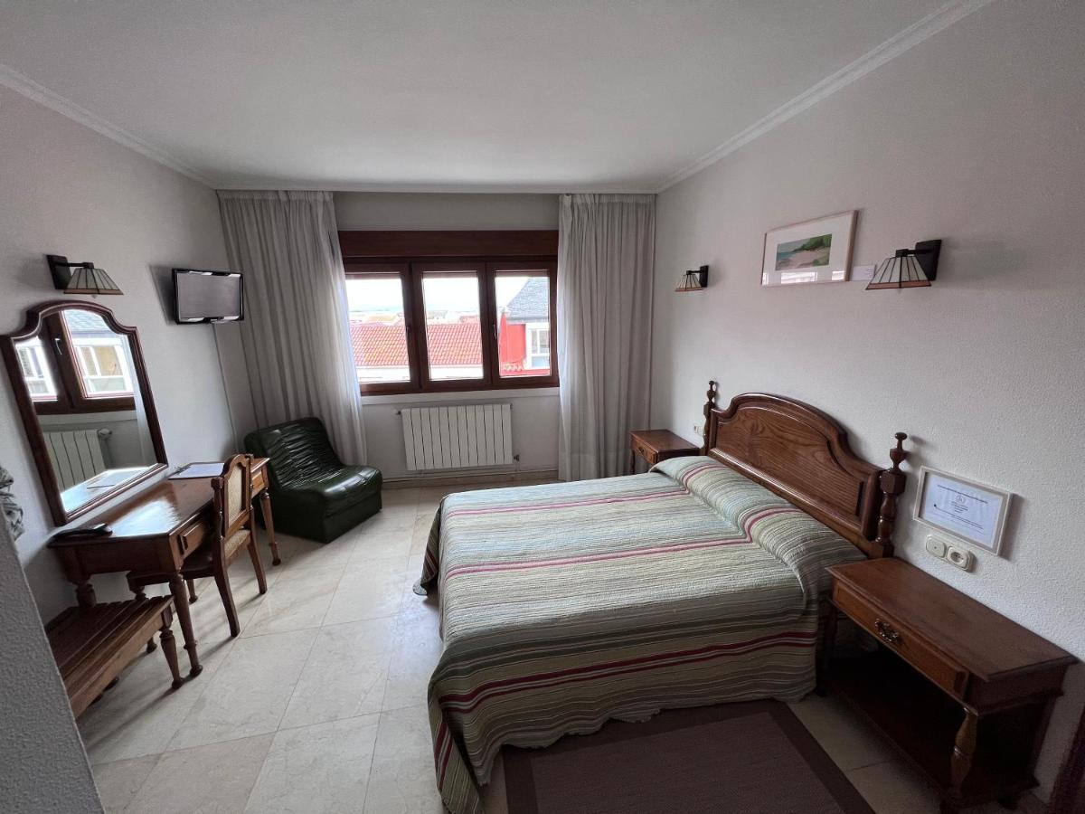 Hotel Serantes 오그로브 외부 사진