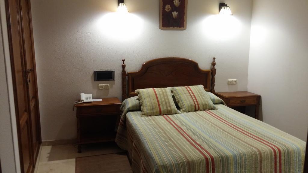 Hotel Serantes 오그로브 외부 사진